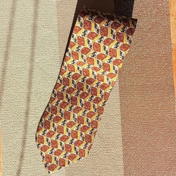 Ermenegildo Zegna luxury silk tie. Made in Italy. Brown, gold, & black geometric - Picture 1 of 6